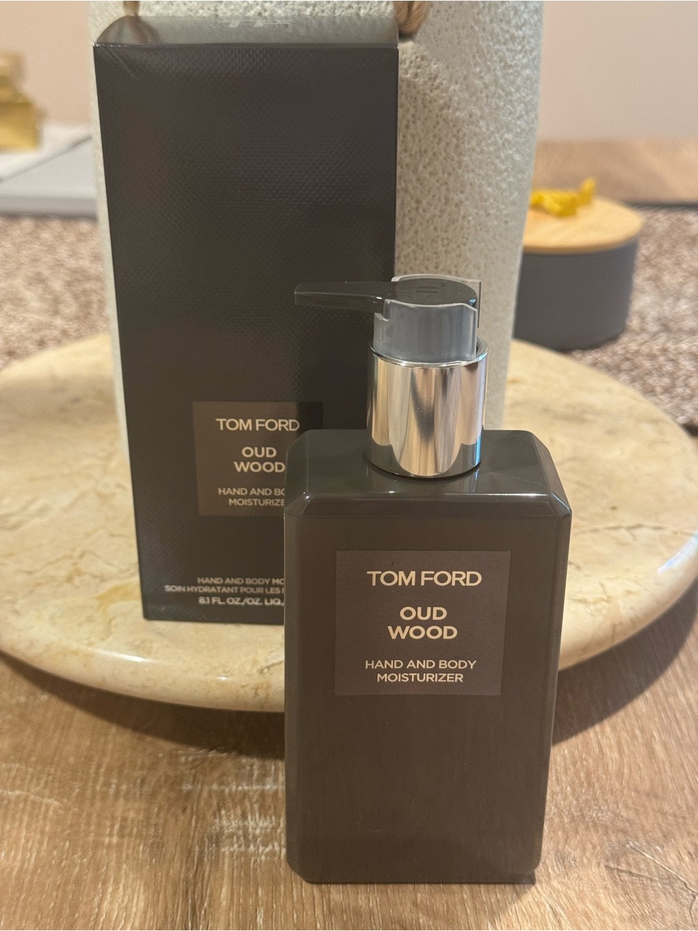 NIB Tom Ford Oud Wood Hand & Body Moisturizer